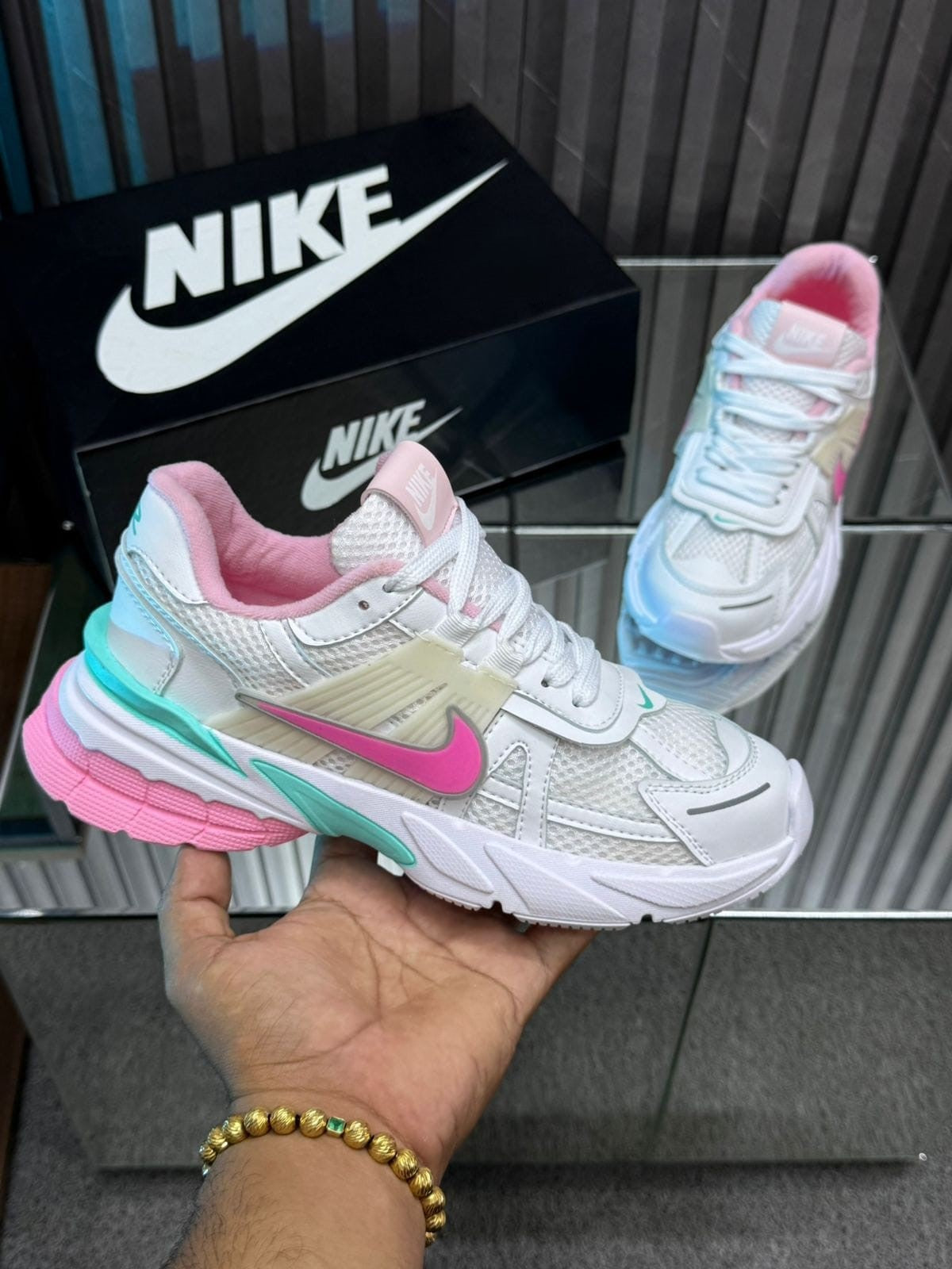 Tenis Nike V2k Run Mujer