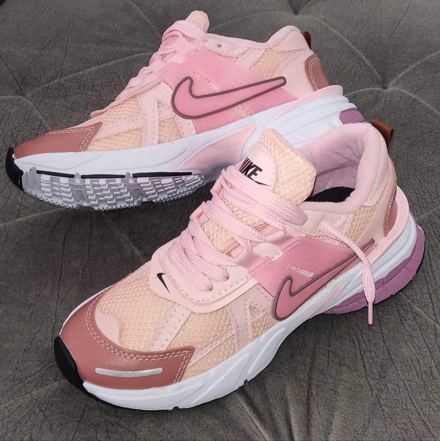 Tenis Nike V2k Run Mujer