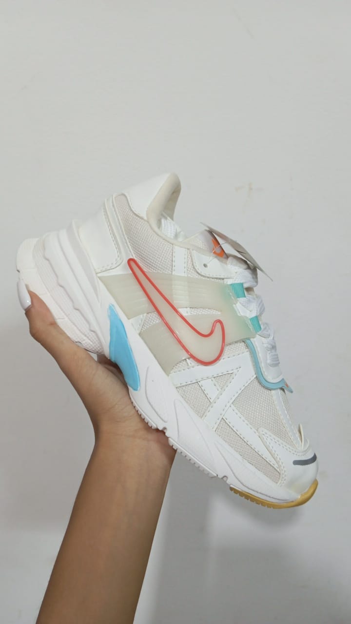 Tenis Nike V2k Run Mujer